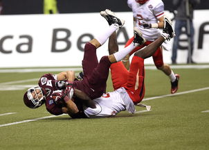 米兰体育中国官网-国足比赛球员表现排名，国足队员排名