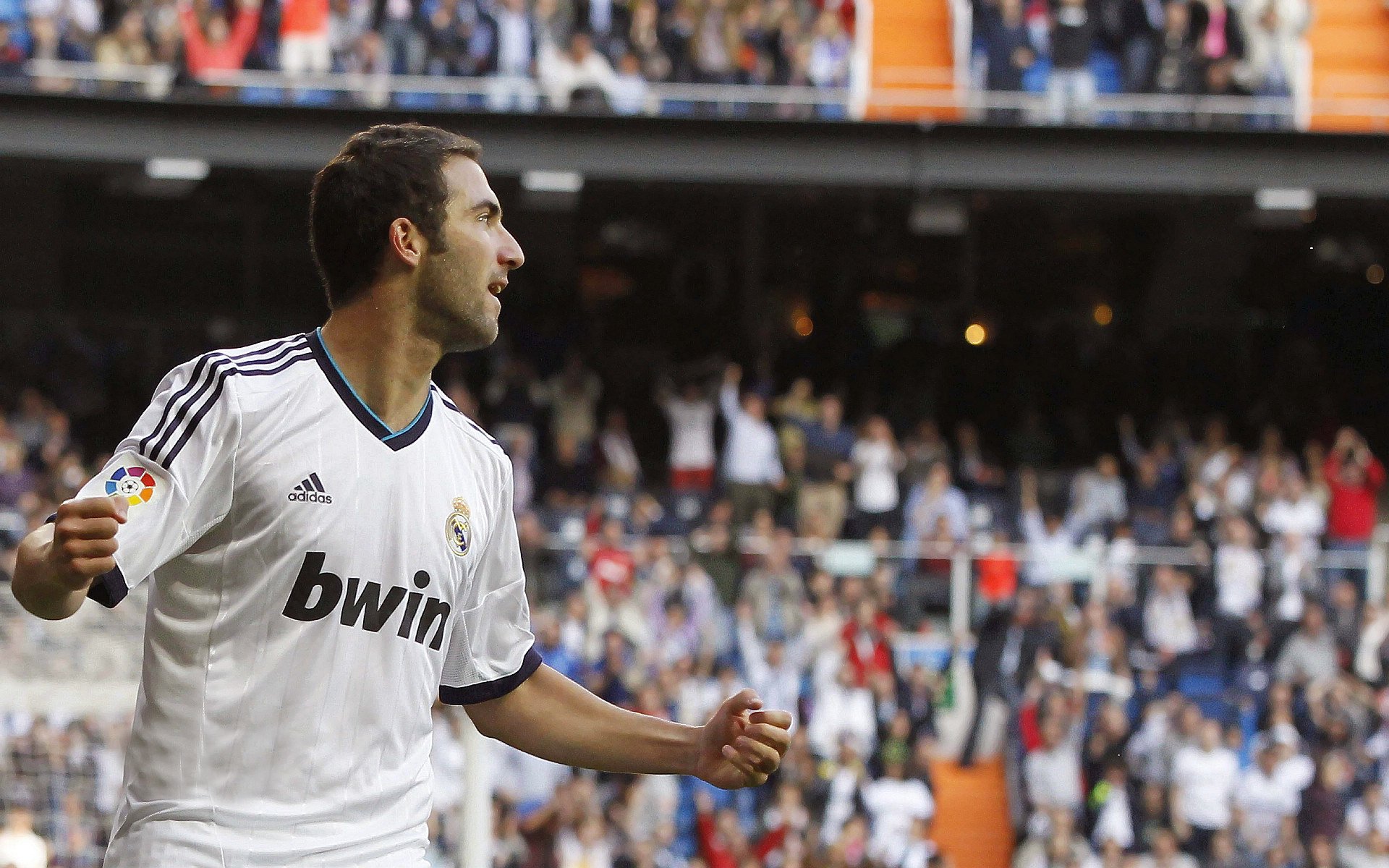 “机场步行到登机口积分赛” 旅客多走路少坐车